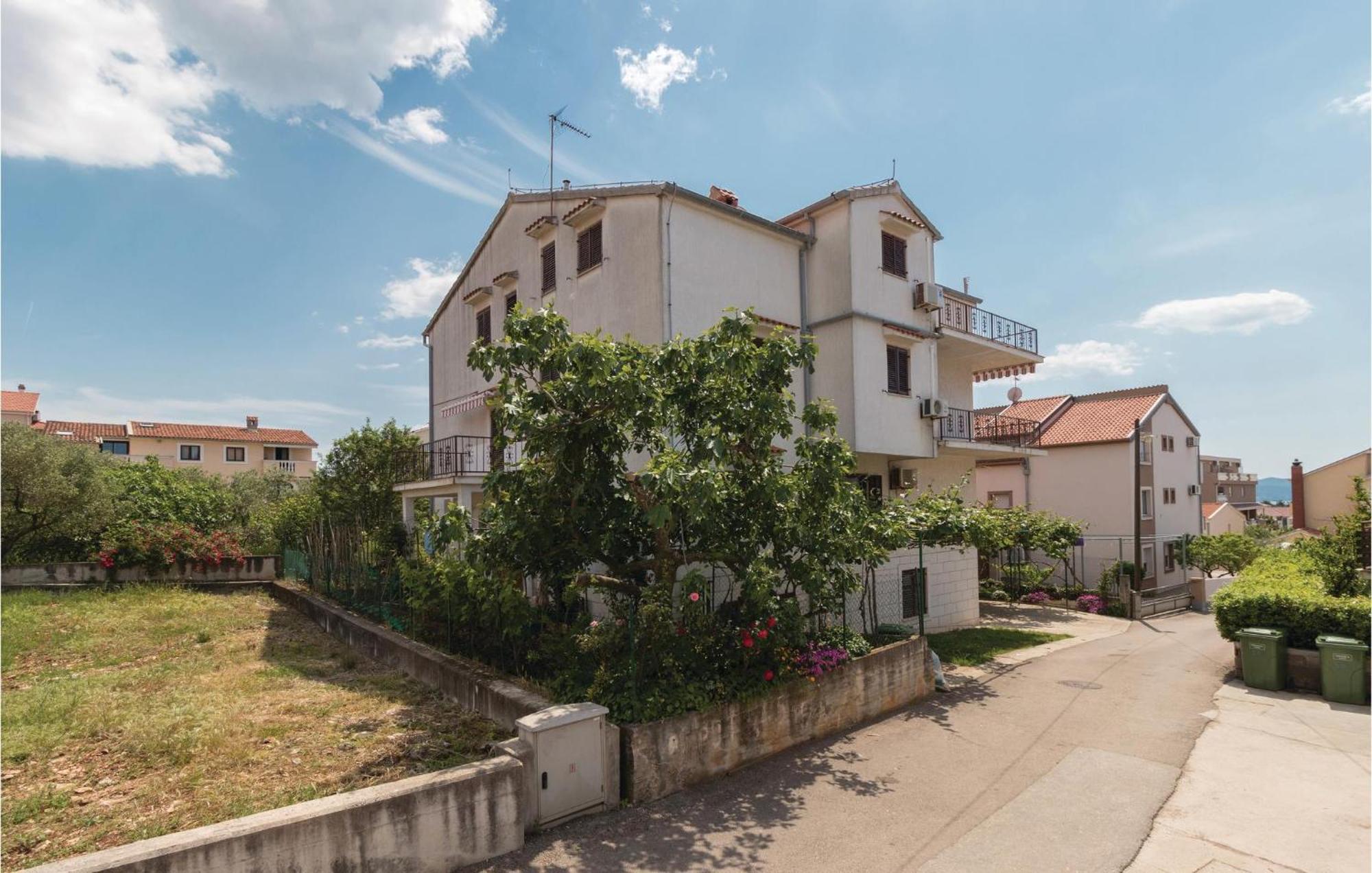 Nice Apartment In Zadar With Wifi Buitenkant foto