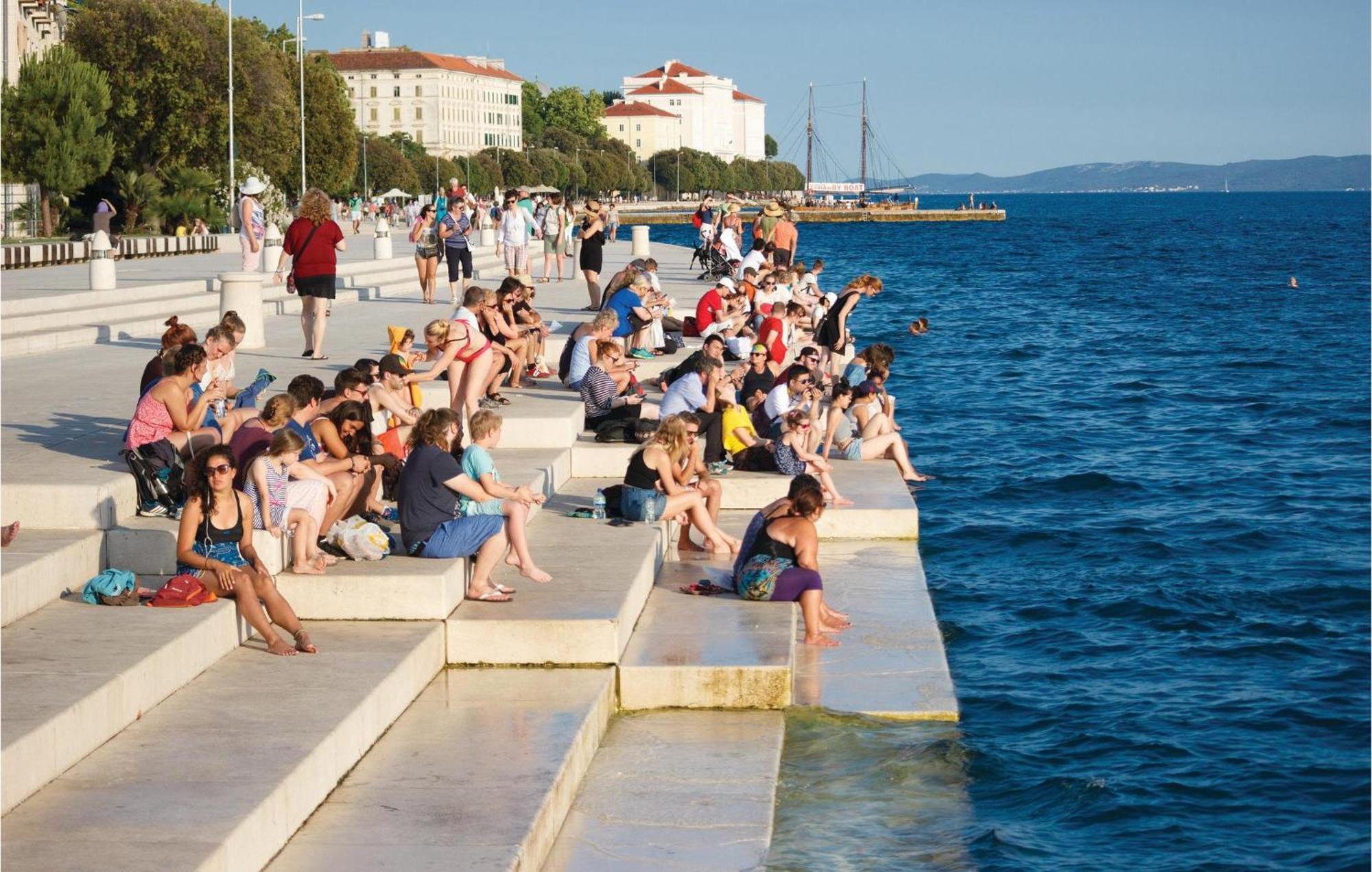 Nice Apartment In Zadar With Wifi Buitenkant foto